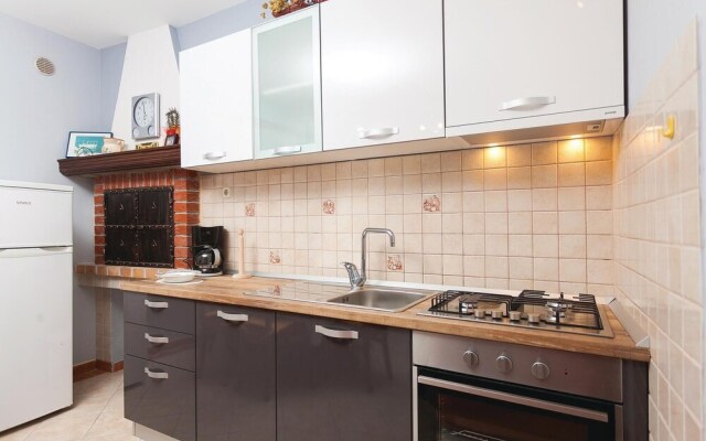 Amazing Home in Poplat With Wifi and 2 Bedrooms