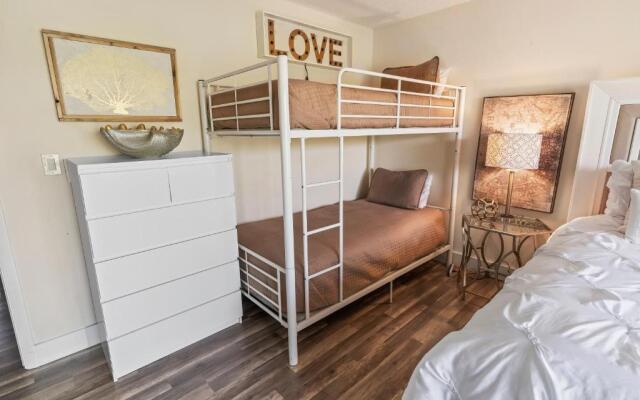 C-VOTED REMODELED UNIT! KAYAKs, MARINA,