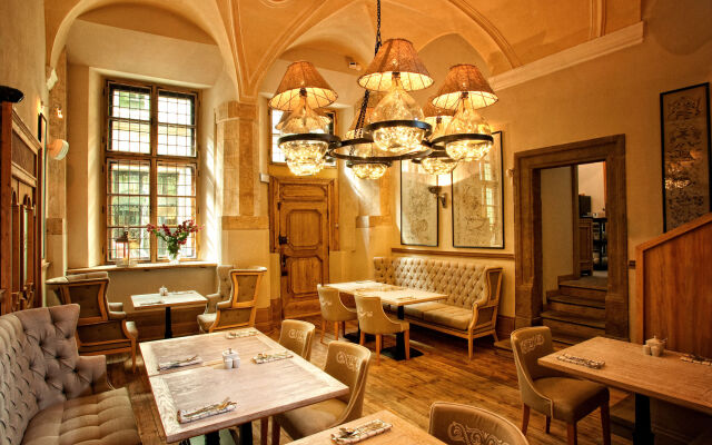 Imperial Hotel
