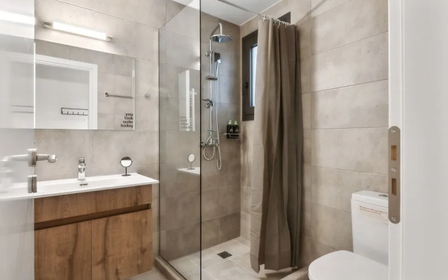 limehome Athens Solonos City Center