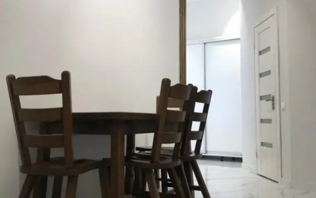 Фурманська, 3 (центр)