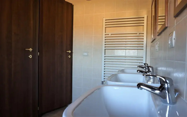 Contessa Ava Dei Lambardi