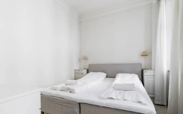 172sqm Next to DK Parliament