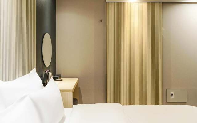 JJ Hotel