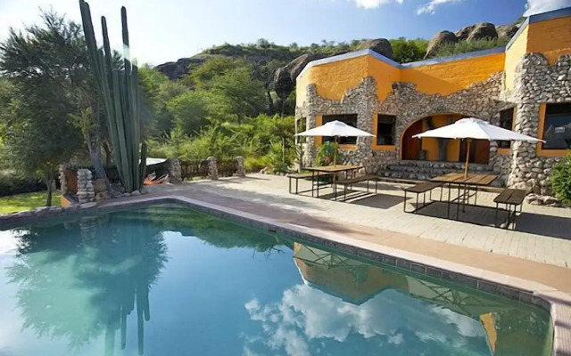 Sasa Safari Camp