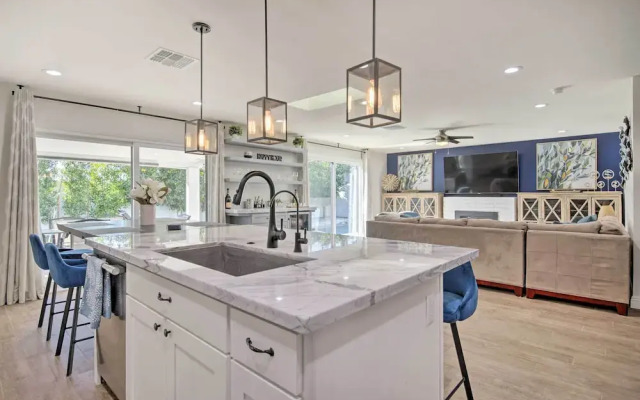 Pool, Jacuzzi & Fire Pit: Scottsdale Escape!