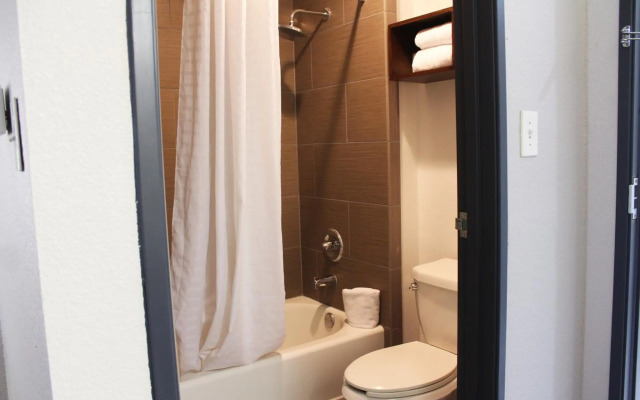 Country Inn & Suites by Radisson, Lackland AFB