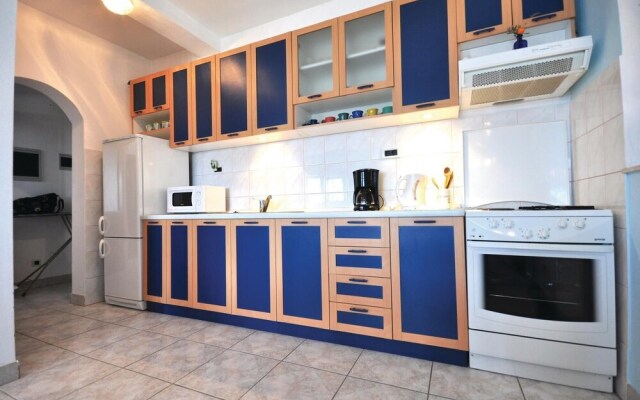 Stunning Home in Lokva Rogoznica With 5 Bedrooms, Wifi and Outdoor Swimming Pool