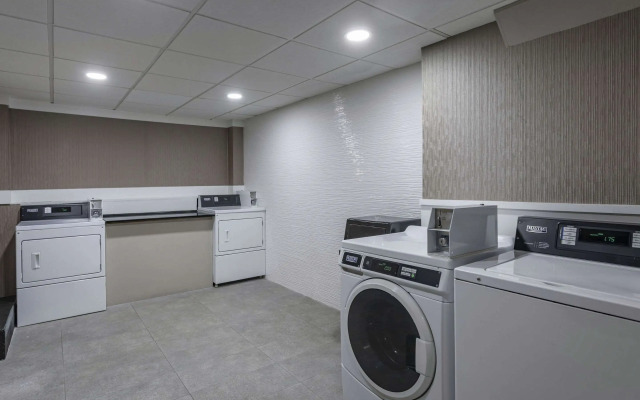 Comfort Inn & Suites Nashville Downtown – Stadium