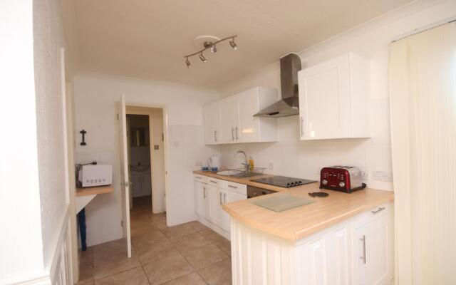 34H Medmerry Park 2 Bedroom Chalet Family Friendly