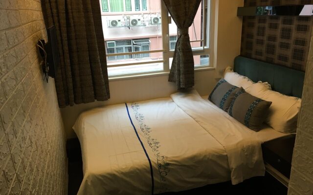 Seasons Hotel