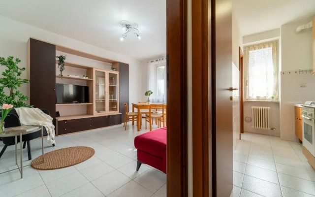 Scarlet Apartment with Garden