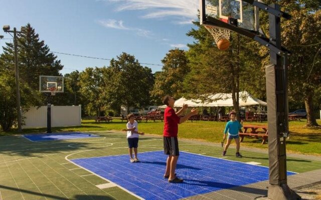 Sun Retreats Peters Pond