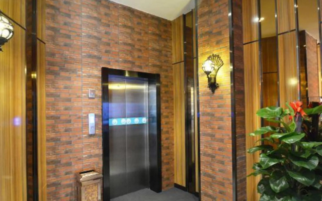 Qingluan Holiday Hotel