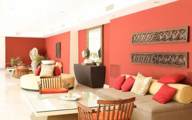 Aldea Thai by Ocean Front