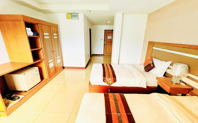 Patong V Hotel