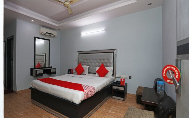 OYO 27884 Hotel 3bs House Dx