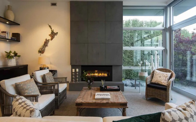 Supreme Lakefront Luxury Villa