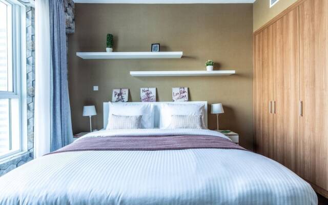 Unique & Contemporary 2BR in Dubai Marina!