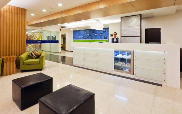 Hampton by Hilton Vadodara-Alkapuri - фото 2