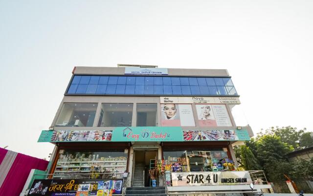 OYO Flagship 65384 Hotel Jaipur Crown