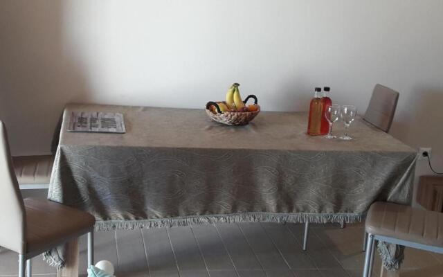 Yiannis Studios