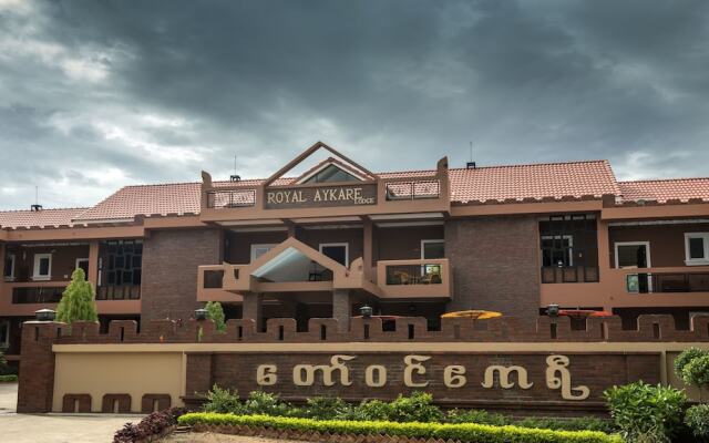 Royal Aykare Lodge