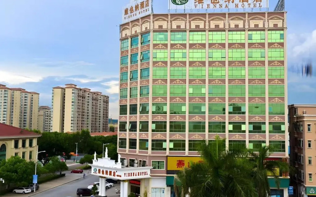 Vienna Hotel Guangdong Dongguan Tangxia South High-Speed Railway Station