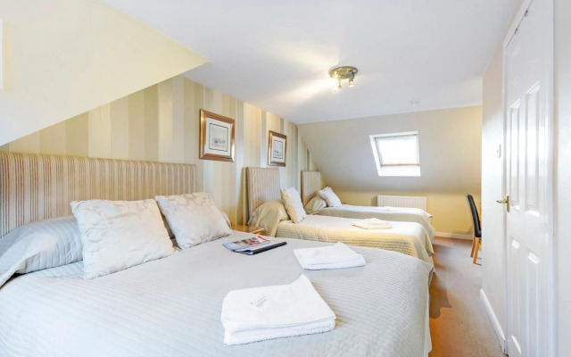 Arden Guest House, Craigmillar Castle Edinburgh