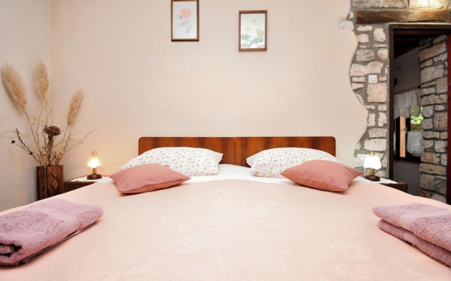 Apartment Lucija