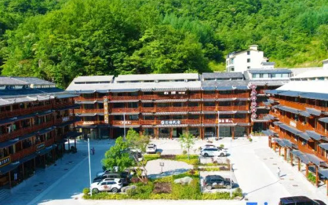 Shennongjia Mountain Foreign Guest Bed and Breakfast (Dajiu Lake Pingqian Ancient Town Branch) – Outside – Shennongjia