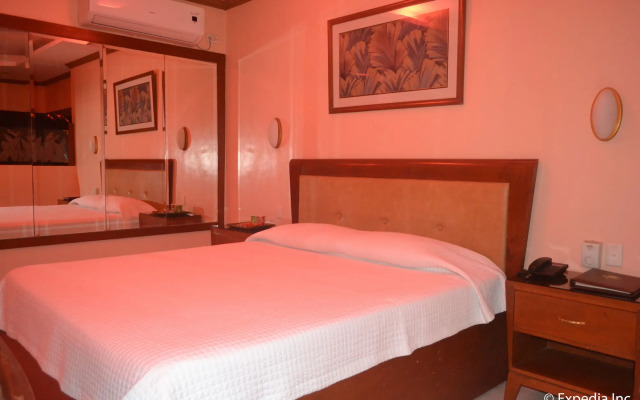 Pacific Breeze Hotel and Resort