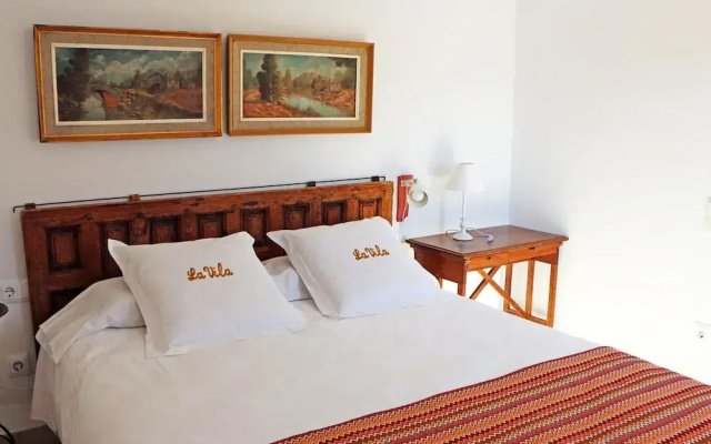 Mansion in Castellnou Near Pedraforca Mountains