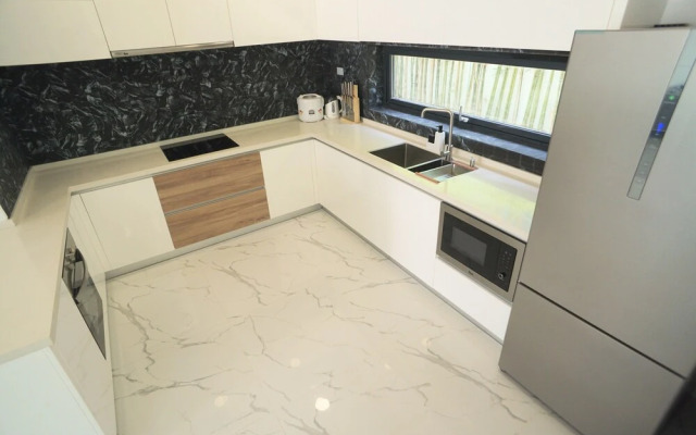 Private Pool Villa in Central Pattaya - Palmc6