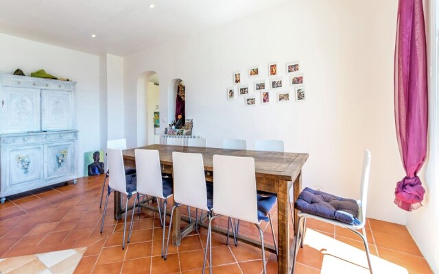 Quirky Villa in Contignac with a Private Pool