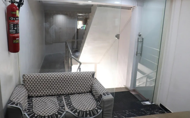 Hotel R K villa