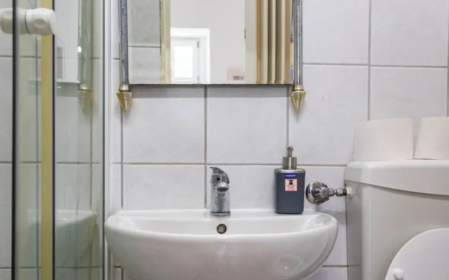 Modern 1 Bedroom Long Stay Apartment