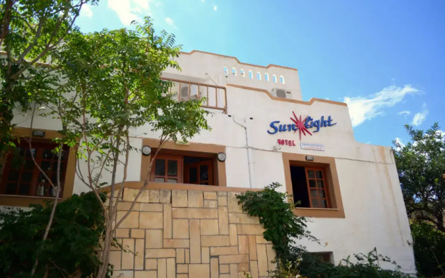 Sunlight Hotel