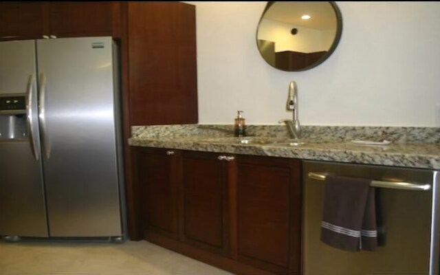 Romantic Zone V399 1 Bedroom