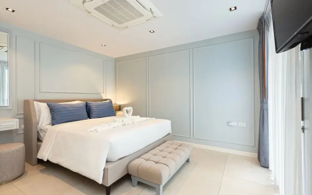 3br Luxury Beachfront Pool Villa