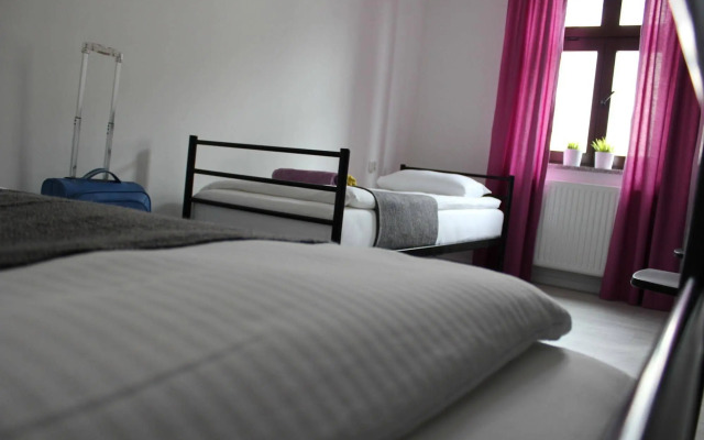 Soda Hostel & Apartments