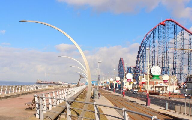 The Colwyn Hotel - near Pleasure Beach
