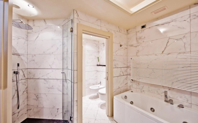 Hotel Kristal Palace - Tonelli Hotels - Adult Friendly