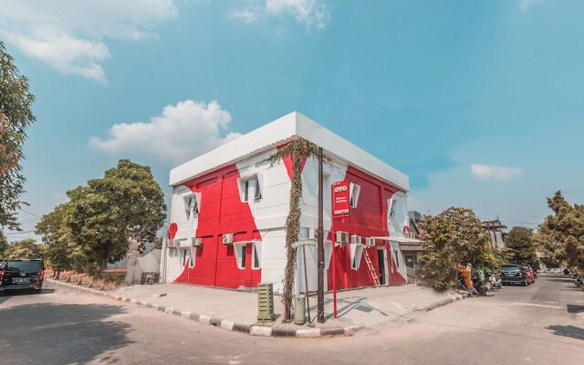OYO 907 Wisma Cakung