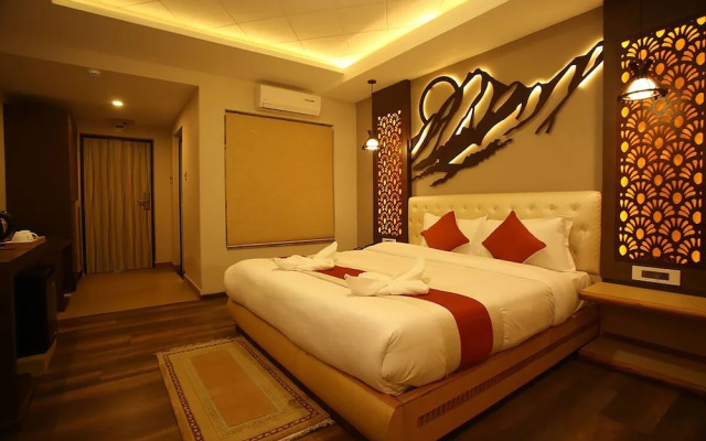 Kings Hotel Rajkuti