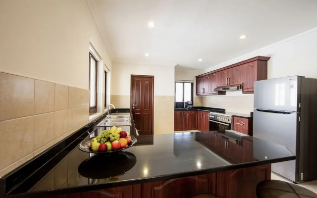 Dubai Creek Villas