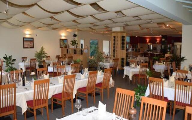 Restaurant Bric Dekani