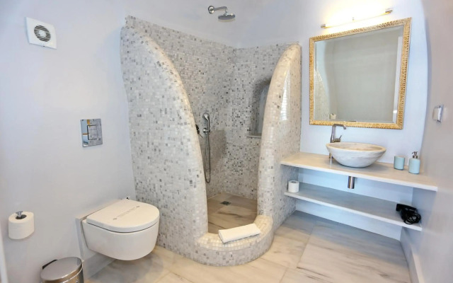 Oia Mare Villas