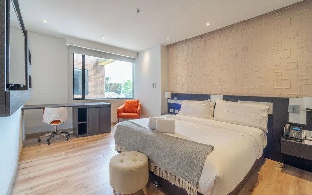 Luhho by Wynwood House