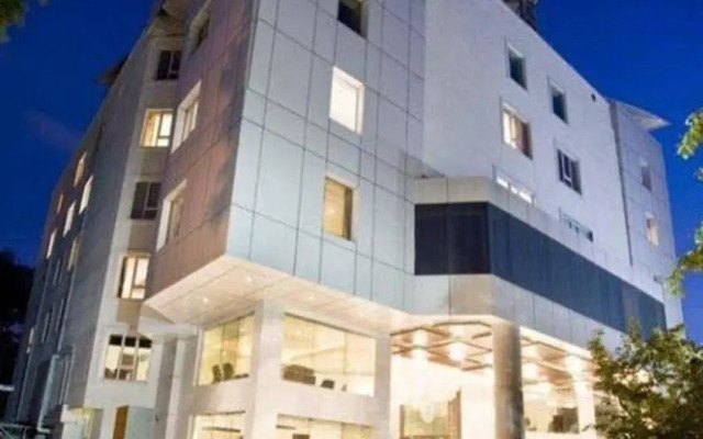 Shravanti Sarovar Portico Bengaluru